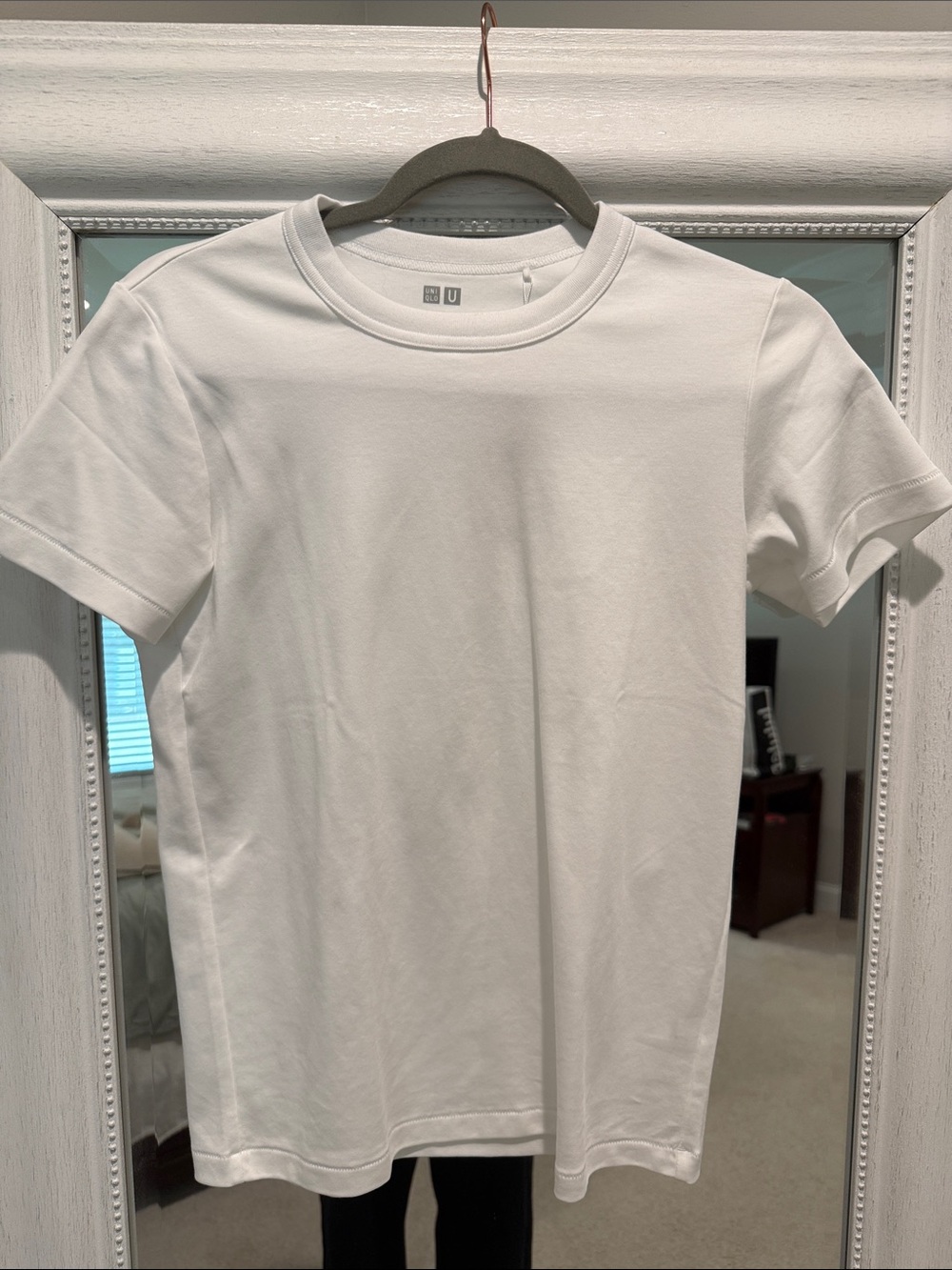 Uniqlo Classic White Crewneck T-Shirt